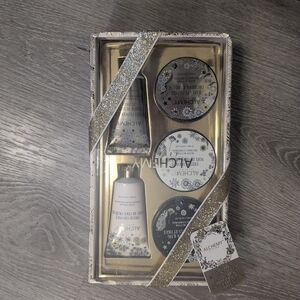 Gold and Silver Bath & Body Gift Set